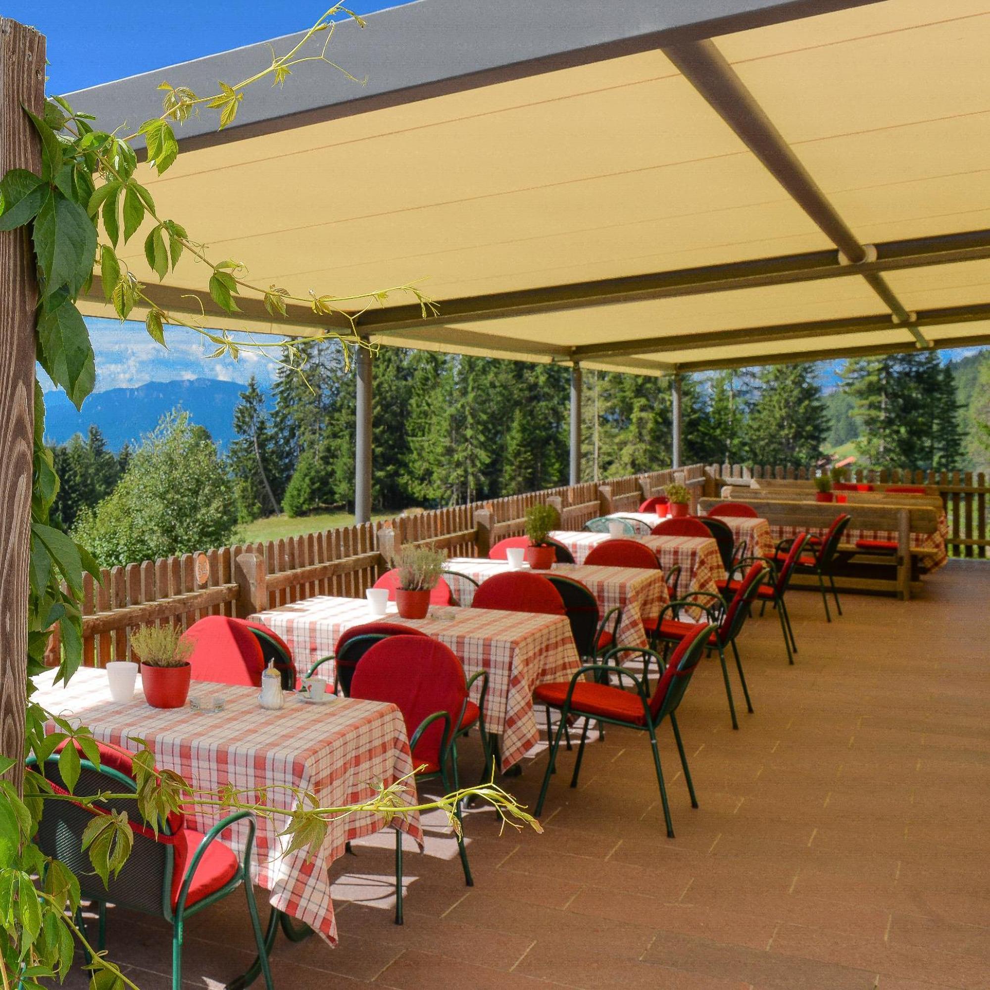 Berghotel Zum Zirm Collalbo Exterior foto
